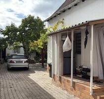 Einfamilienhaus mit eigenem Parkplatz - Mutterstadt
