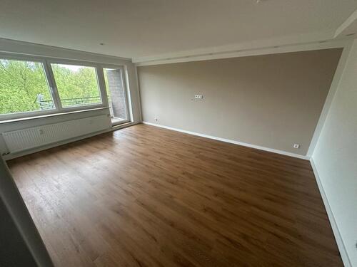 Foto - 4-Zimmer-Wohnung mit zwei Balkonen und EBK in Bremen