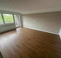 4-Zimmer-Wohnung mit zwei Balkonen und EBK in Bremen