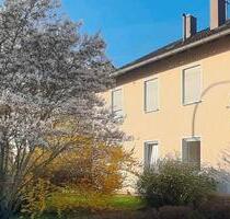 Eigentumswohnung + neue Doppelgarage - Bissingen