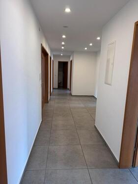 Foto - Großzügige, frisch renovierte 4-Zimmer Wohnung mit Balkon