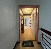 Moderne 4-Zimmer-Wohnung mit zwei Balkonen - Hannover Herrenhausen-Stöcken