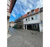 Neubau-wohn-und Geschäftshaus in der Kernaltstadt von Babenhausen