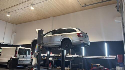 Foto - Auto-Werkstatt zur Vermietung-Moderne Ausstattung, Sofort Vermie