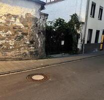 Seltenes Grundstück mit Altbestand im Herzen von Andernach.