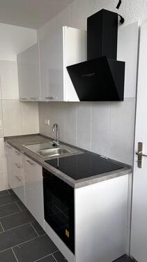 Foto - Großzügige, sanierte 3-Zimmer-Wohnung mit 2 Balkonen