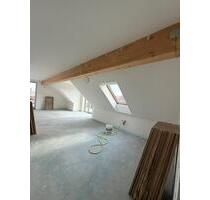 Neubau: Wunderschöne Dachgeschosswohnung mit zwei großen Balkonen - Schaafheim