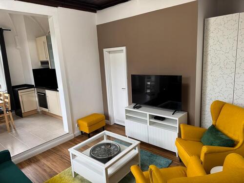 Foto - Wohnung möbliert 40 qm Neu Renoviert