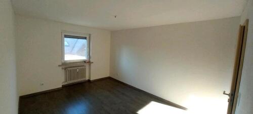 Foto - 4 Zimmer Wohnung in Döhlau - 650,00 EUR Kaltmiete, ca.  117,00 m²