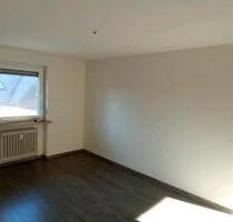 4 Zimmer Wohnung in Döhlau - 650,00 EUR Kaltmiete, ca.  117,00 m² in Hof (PLZ: 95030) Neuhof