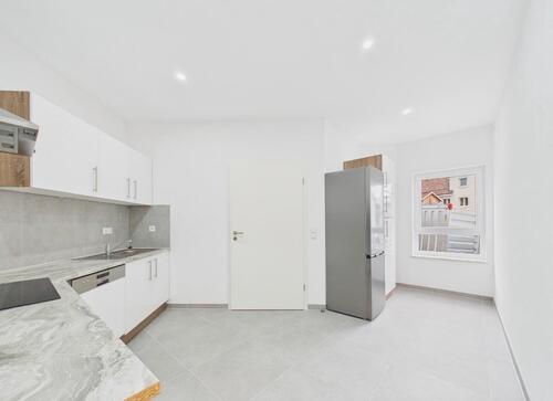 Foto - Stilvolle 4 Zimmerwohnung - 1.450,00&nbsp;EUR Kaltmiete, ca.&nbsp; 97,00&nbsp;m&sup2;
