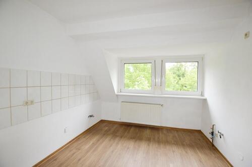 Foto - 3 Zimmer Dachgeschoßwohnung zur Miete in Völklingen