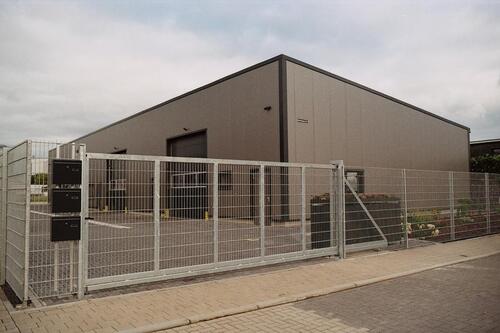 Foto - Gewerbehalle mit Büro & WC - 9,00&nbsp;EUR Kaltmiete, ca.&nbsp; 9,00&nbsp;m&sup2;