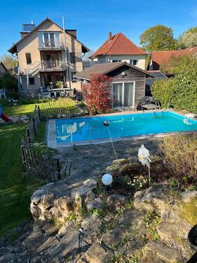 Foto - Von Privat: 4-Zimmer-Wohnung mit Garten, Pool & 2 Balkonen