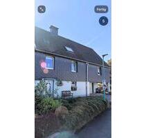 Attraktive Doppelhaushälfte mit großzügigen Garten in Langenberg - Velbert