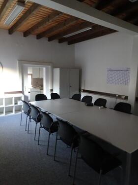 Foto - Raum mit Teeküche und Bad, Büro, Atelier