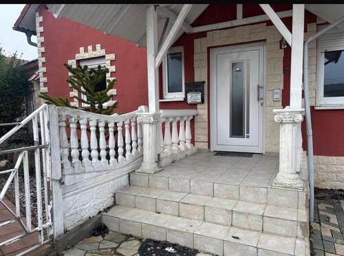 Foto - Einfamilienhaus zur Miete mit Garten und Garage