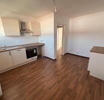 2 ZKB mit Einbauküche - R e n o v i e r t - - Pirmasens