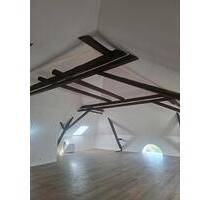 Neu renovierte 100 m² Wohnung - 900,00&nbsp;EUR Kaltmiete, ca.&nbsp; 100,00&nbsp;m&sup2; in Bad Hönningen (PLZ: 53557)