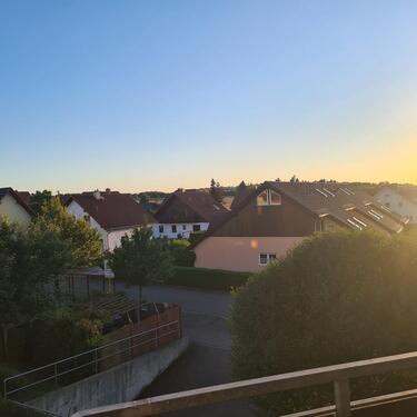 Foto - 4 - Raum - Dachgeschosswohnung - 663,00 EUR Kaltmiete,