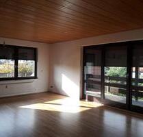 3-Zimmer, Küche, Bad, Garage sowie 2 große Balkone in Mitwitz