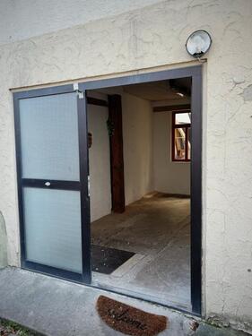 Foto - Kleines Lager oder Werkstatt in der Esslinger Altstadt