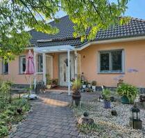 Haus mit großem Grundstück und Pool zu verkaufen - Spremberg