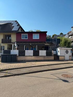Foto - Modernisierte Doppelhaushälfte mit PV‑Anlage & Speicher