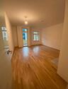 Foto - Modern sanierte 2,5 Zimmer Altbauwohnung mit Balkon