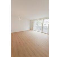 Helle, frisch sanierte 2-Zimmer-Wohnung mit Balkon in zentraler Lage von Berlin-Schöneberg