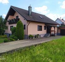 DG-Wohnung in gepflegtem Zweifamilienhaus mit Balkon und Garage - Roggenburg