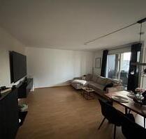 Zentral 3-Zi, Kirchplatz, Bad neu, EBK, 2 Balkone, WG möglich - Meckenheim Zentral 3-Zi, Kirchplatz, Bad neu, EBK, 2 Balkone, WG möglich - Meckenheim