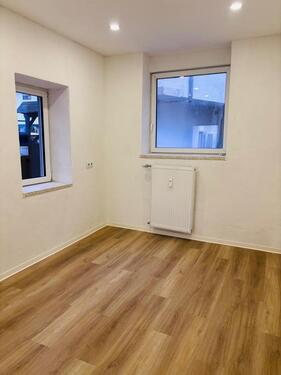 Foto - 2-ZKB Wohnung komplett neu renoviert