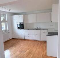 4-Zi. Wohnung mit EBK und Ofen, zentral und im Grünen - Burgsinn