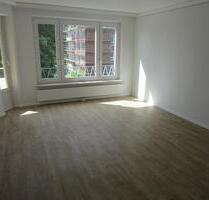 3-Zimmer-Wohnung mit sonnigem Balkon in zentraler Lage - Kölln-Reisiek
