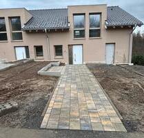 Schlüsselfertig !! Schöne 4 Zimmerwohnung - Neunkirchen-Seelscheid