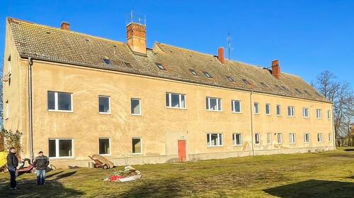 Foto - Handw., Bautr., Investoren, 12 WE Haus vor den Toren Berlins