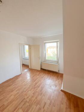 Foto - Lichtdurchflutete 4-Zimmer-Dachgeschosswohnung in bester Lage + Einbauküche