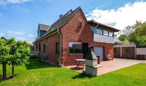 Foto - Freistehendes Einfamilienhaus - 365.000,00&nbsp;EUR Kaufpreis, ca.&nbsp; 208,00&nbsp;m&sup2;