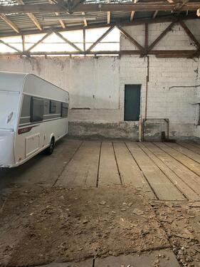 Foto - Stellplatz für Wohnmobil, Wohnwagen oder Anhänger in Halle