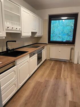 Foto - Frisch renovierte 3-Zimmer-Wohnung mit Loggia im Marschwegviertel