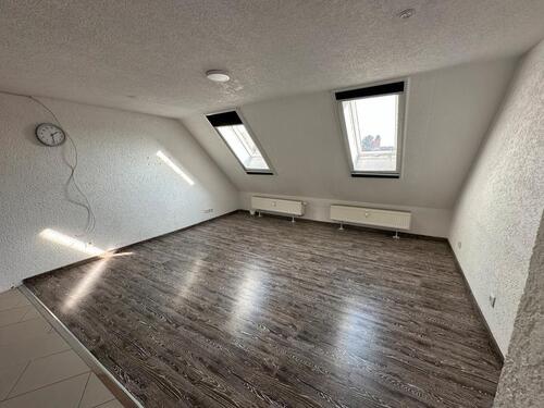 Foto - 3 Zimmer Dachgeschoßwohnung zur Miete in Ludwigshafen am Rhein