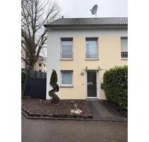Haus zu verkaufen!!! - 695.000,00&nbsp;EUR Kaufpreis, ca.&nbsp; 141,00&nbsp;m&sup2; in Bonn (PLZ: 53127) Hardtberg
