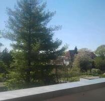 ETW 4,5 Zi. in Essen-Fischlaken Klima Aufzug Kamin Parkett Loggia