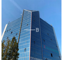 Weiter Blick über die Stadt und U-Bahn unter dem Haus - Berlin Spandau