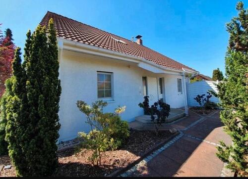 Foto - Einfamilienhaus in Bärenklau - 495.000,00&nbsp;EUR Kaufpreis, ca.&nbsp; 140,00&nbsp;m&sup2;