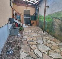 2-Zimmer-DG-Wohnung mit Einbauküche, Klimaanlage & Balkon - Wiesloch