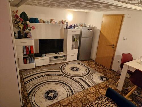 Foto - kleine wohnung - 350,00 EUR Kaltmiete,