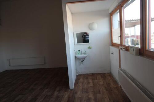 Foto - SLZ große GewerberäumePraxisräume auch abteilbar zu vermieten