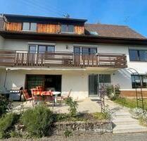 Haus mit großem Grundstück - 389.000,00&nbsp;EUR Kaufpreis, ca.&nbsp; 235,00&nbsp;m&sup2; in Horb am Neckar (PLZ: 72160)